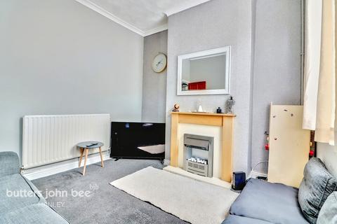 3 bedroom terraced house for sale, Castlefield Street, Stoke-On-Trent ST4 7AQ