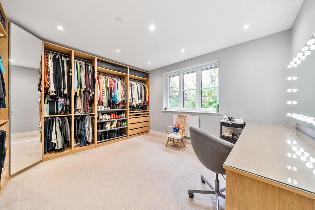Dressing / Bedroom