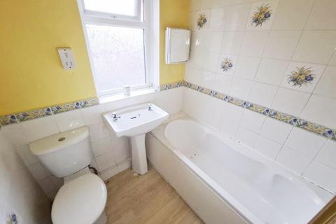 12 Moorside Crescent, Droylsden, Manchester, M43 7HT