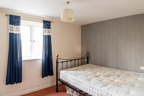 18 Dickinsons Fields, Bristol, BS3 5BG