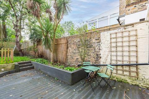 3 bedroom flat to rent, Ridge Road, London, N8 9LG, Crouch End, London, N8