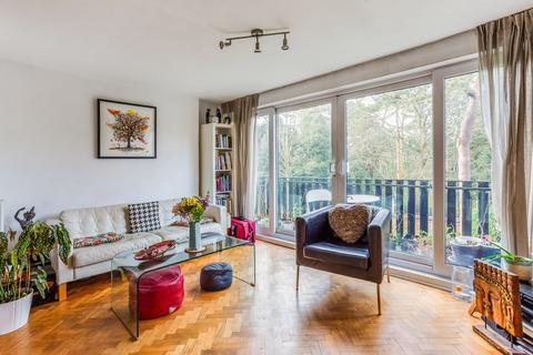 3 bedroom duplex for sale, Broom Close, Teddington TW11