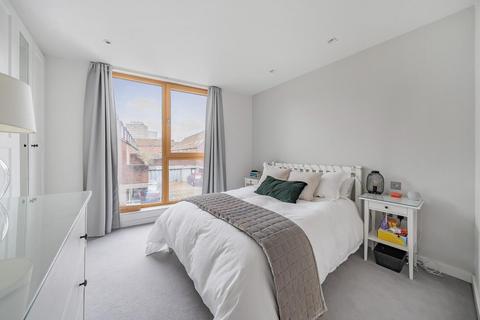 2 bedroom flat for sale, Falcon Road, Battersea, London, SW11