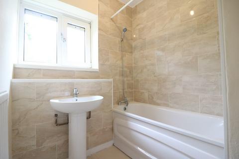 3 bedroom apartment to rent, St James's Avenue, Bethnal Green, E2 9JE