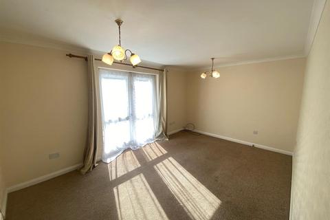 2 bedroom flat to rent, Long Street, Wigston