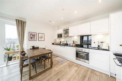 2 bedroom flat for sale, Bowen Drive, London SE7