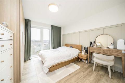 2 bedroom flat for sale, Bowen Drive, London SE7