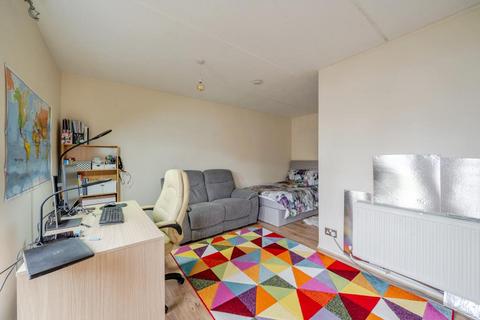 1 bedroom flat for sale, High Wycombe,  Buckinghamshire,  HP11