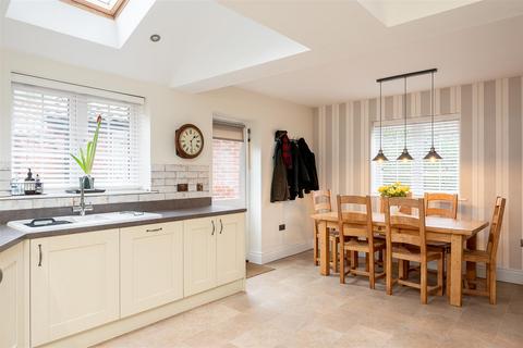 2 Beech Grove, Upper Poppleton, York, YO26 6DS