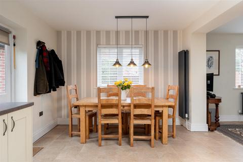 2 Beech Grove, Upper Poppleton, York, YO26 6DS