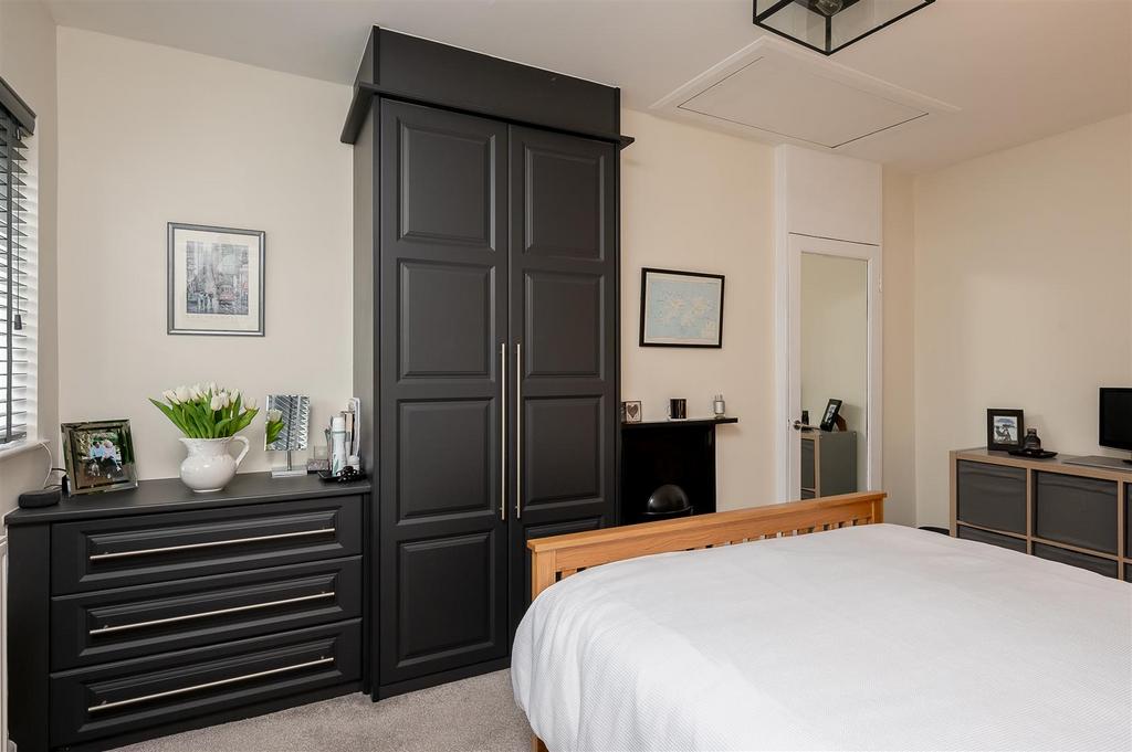 10.bedroom