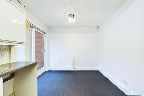 53 Grove Avenue, Doncaster, DN5 9BA