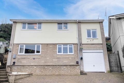 4 bedroom detached house for sale, Cramfit Close, Sheffield, South Yorkshire