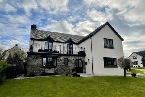 5 bedroom detached house for sale, Caeffynnon, Drefach, Llanelli