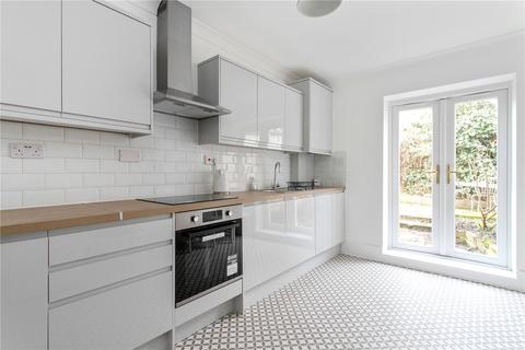 4 bedroom terraced house to rent, Beck Road, London, E8