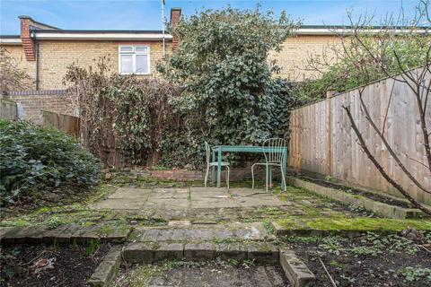 4 bedroom terraced house to rent, Beck Road, London, E8