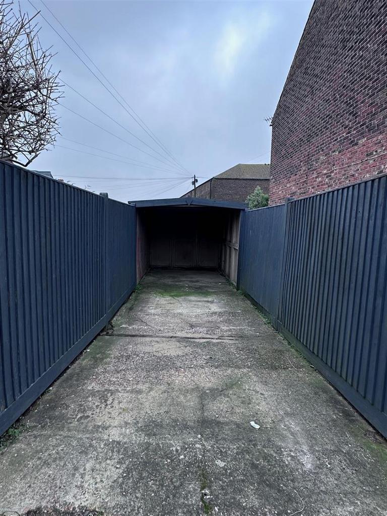01323 438506