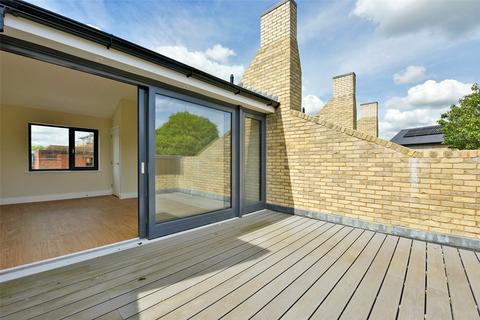 2 bedroom terraced house to rent, Peascod Place, Windsor, Berkshire, SL4