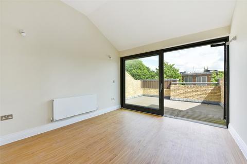 2 bedroom terraced house to rent, Peascod Place, Windsor, Berkshire, SL4