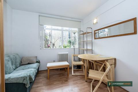 Studio to rent, Shepherds Bush Green, W12