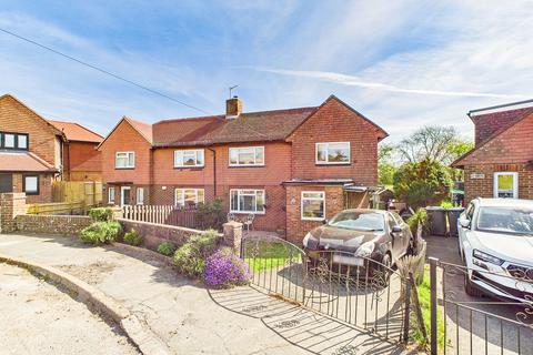 14 Dunstans Croft, Mayfield, TN20 6UH