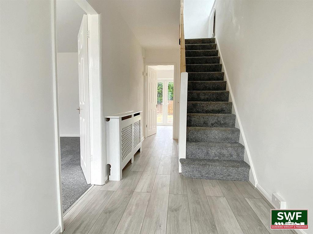 Hallway.jpg