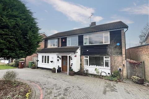 5 bedroom detached house for sale, Wren Crescent, Bushey