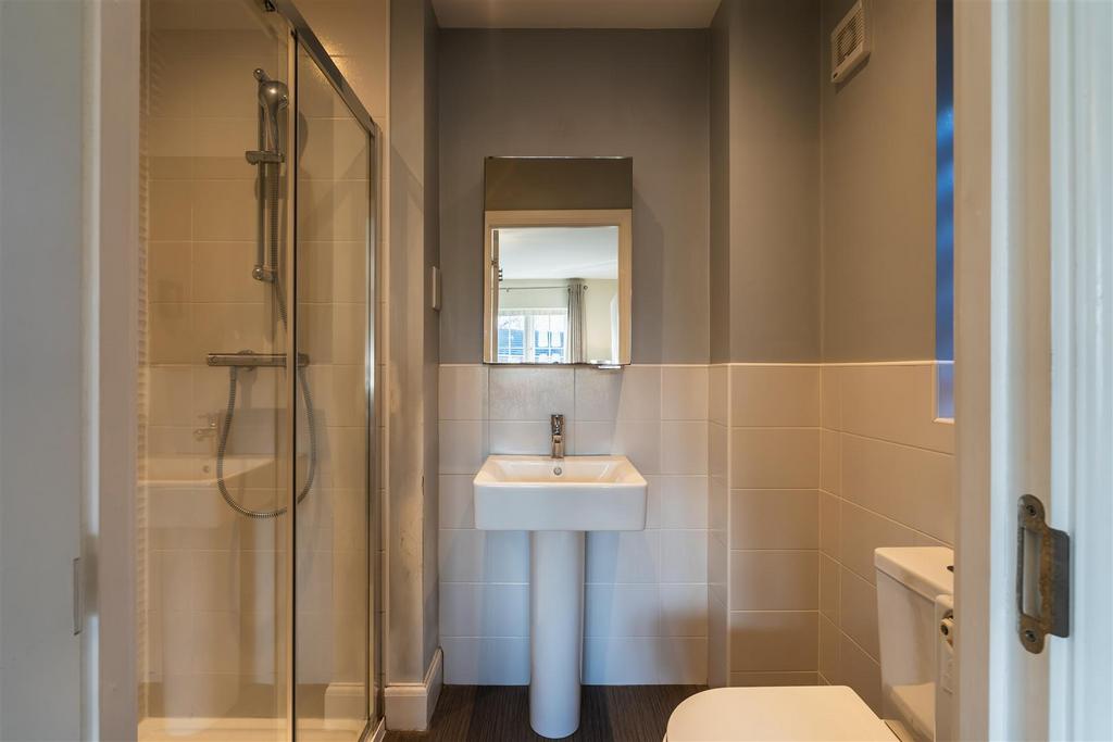 Master En-Suite