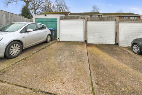 72 Beech Hill, Haywards Heath, RH16 3RX
