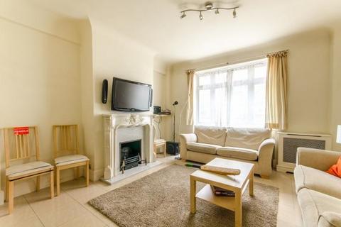 3 bedroom flat for sale, Grove Hall Court, Hall Road, London, NW8