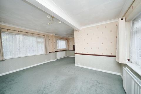 3 bedroom semi-detached house for sale, 25 Linstead Road, Farnborough, Hampshire, GU14 9HH