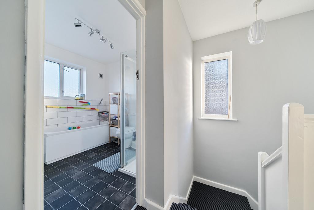 Bathroom/Landing