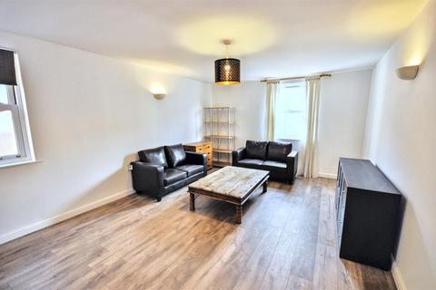 2 bedroom flat to rent, Windsor Street, Leamington Spa