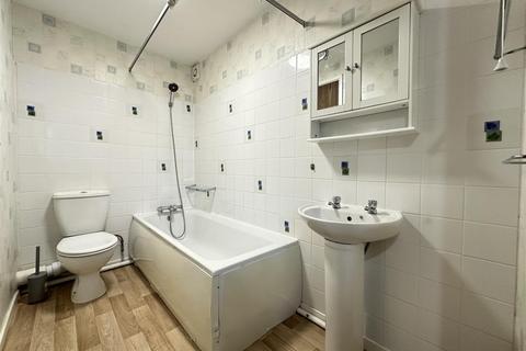 8 Caburn Close, Scarborough, YO12 5DY