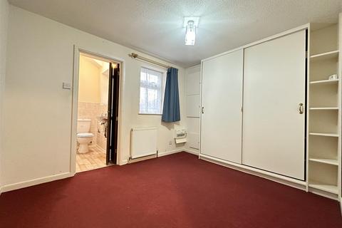 8 Caburn Close, Scarborough, YO12 5DY