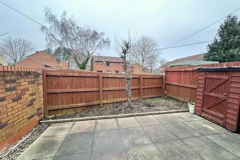 8 Caburn Close, Scarborough, YO12 5DY