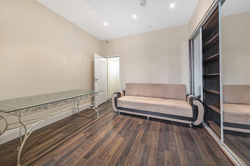 Bedroom Reception