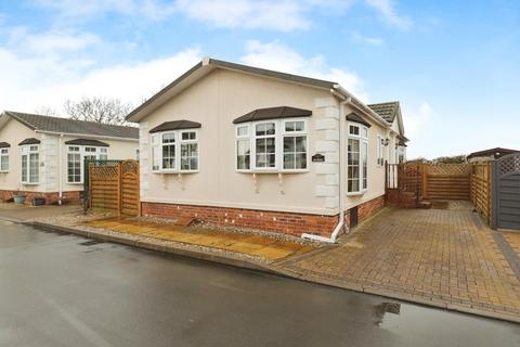 2 bedroom park home for sale, The Crescent, Acaster Malbis, York