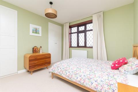 63 Westfield Road, Bexleyheath, DA7 6LR