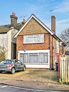 2 bedroom maisonette for sale, London Road, Shenley