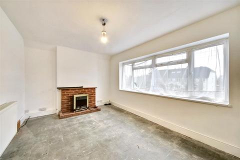 2 bedroom maisonette for sale, London Road, Shenley