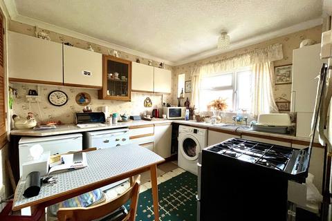 2 bedroom maisonette for sale, Frimley Road, Chessington, Surrey. KT9 1QS