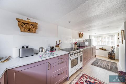 Furleigh Cottage, 16 Barnsdale, Great Easton, Market Harborough, LE16 8SG