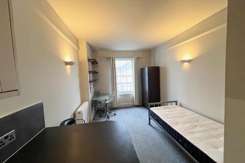 Studio to rent, Montpelier Road, Hove BN1