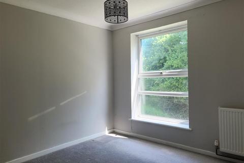 97 Caling Croft, New Ash Green, Longfield, DA3 8PZ