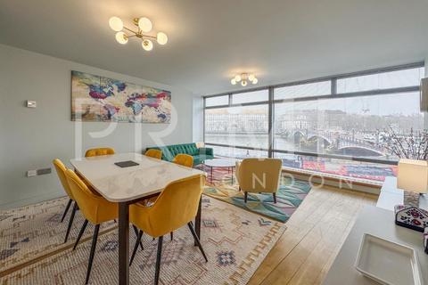 3 bedroom apartment to rent, Parliament View Apartments, Albert Embankment, London