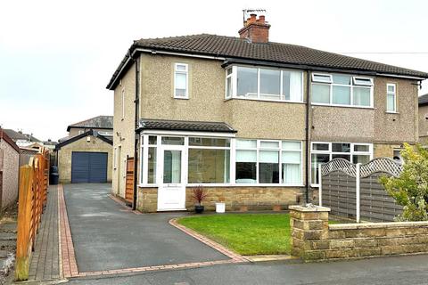 Plumpton Avenue, Wrose, Bradford