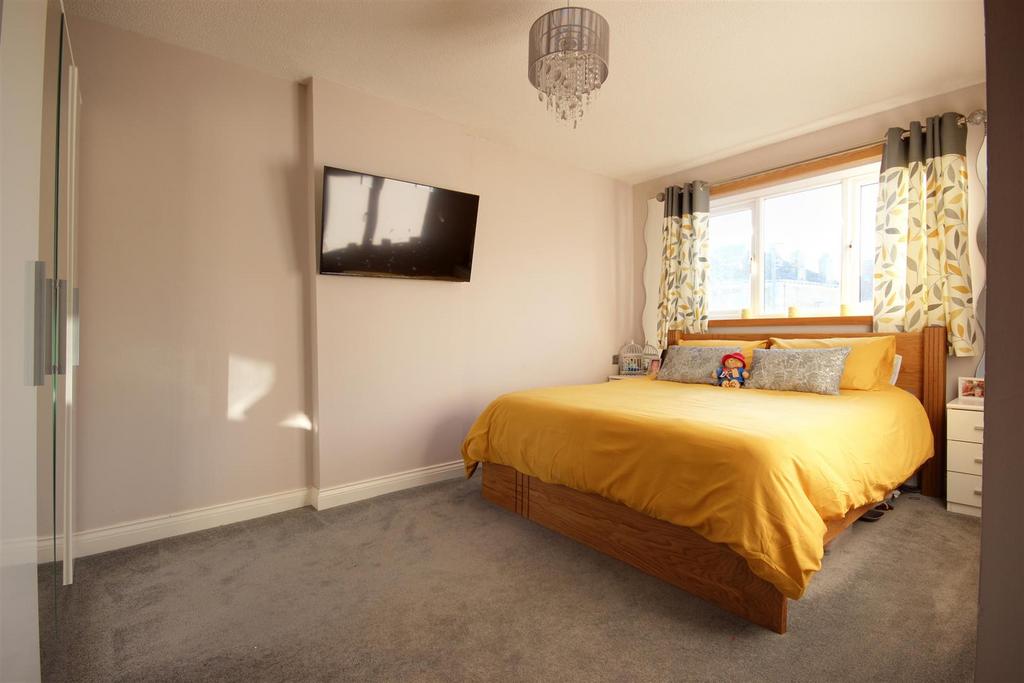 Bedroom 1 (front)