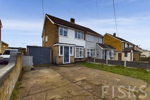 3 bedroom semi-detached house for sale, Woodside Avenue, Benfleet, SS7