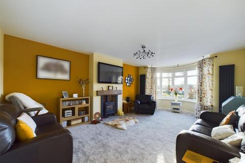 3 bedroom semi-detached house for sale, Vernon Drive, Monkseaton